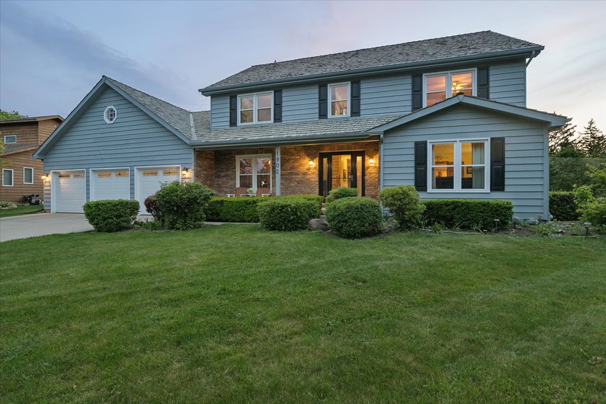 1902 Pine Meadow Court, Gurnee, IL 60031