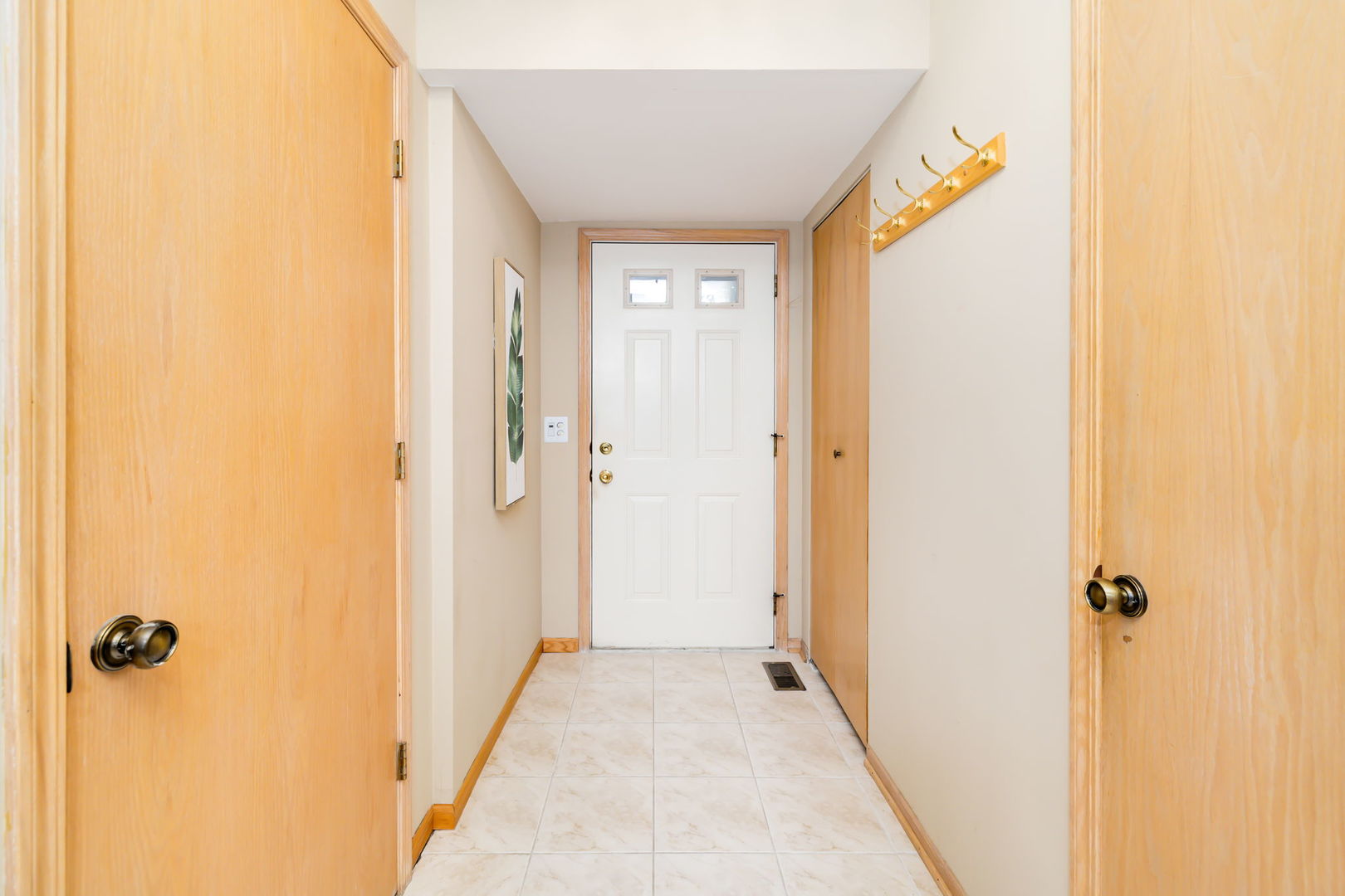 104 Thistle Court, Schaumburg, IL 60194