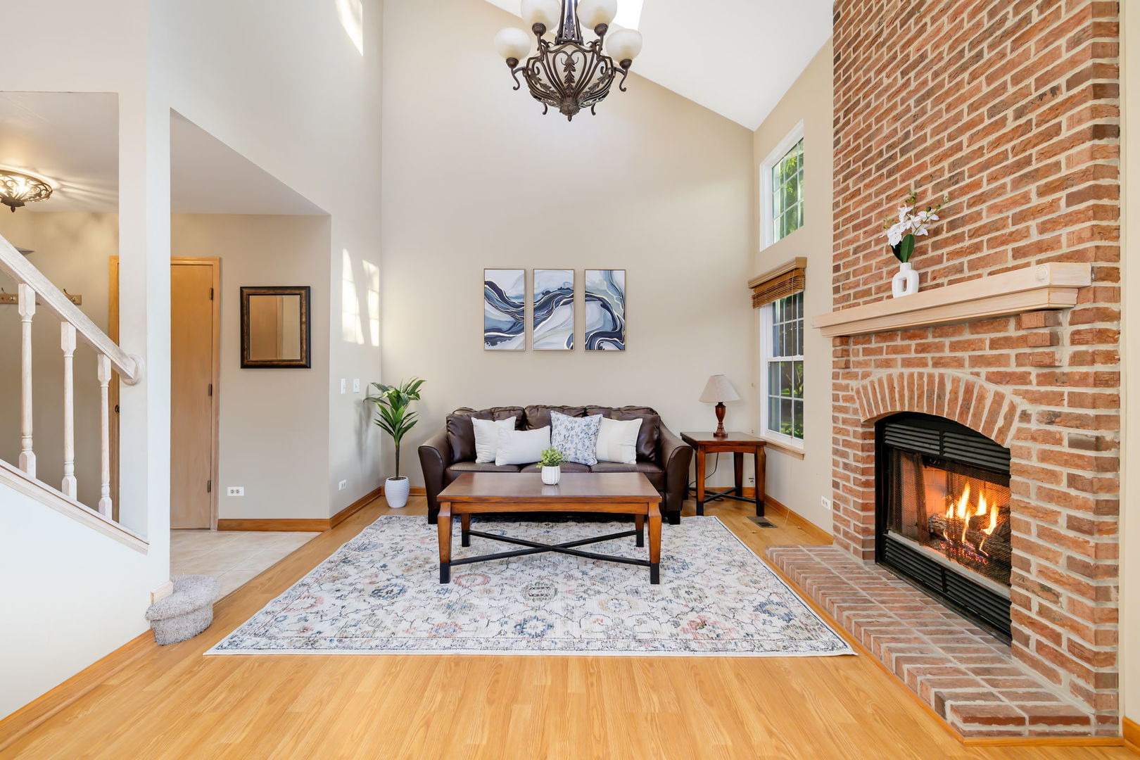 104 Thistle Court, Schaumburg, IL 60194