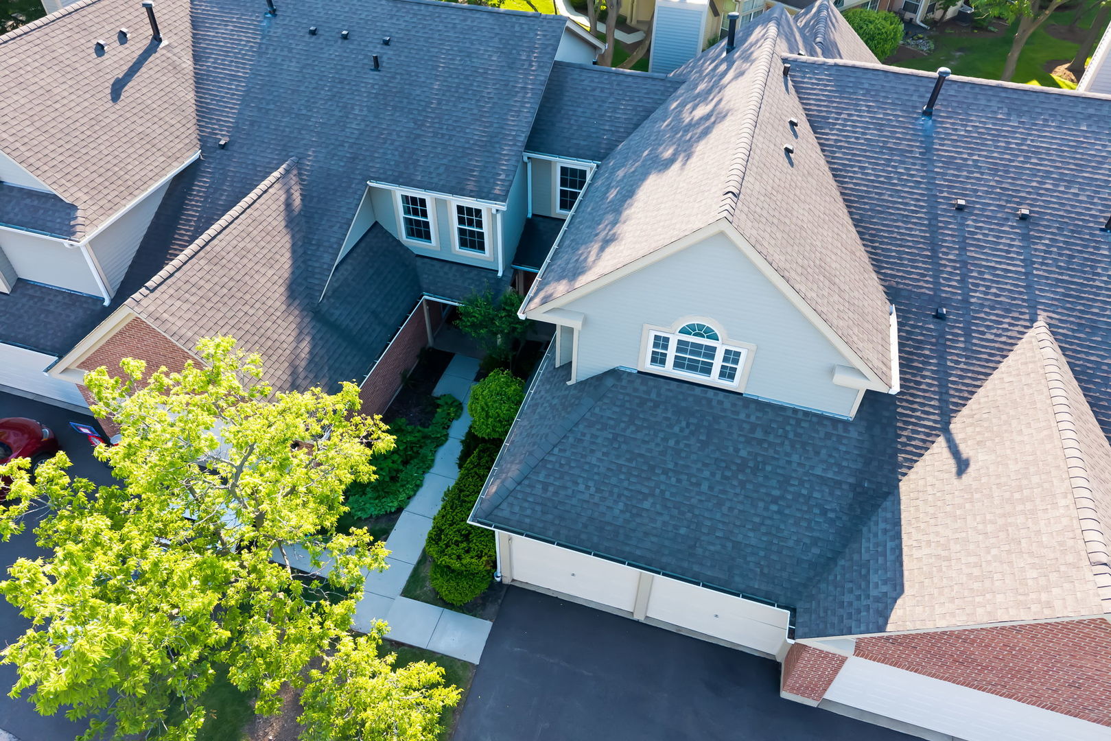 104 Thistle Court, Schaumburg, IL 60194
