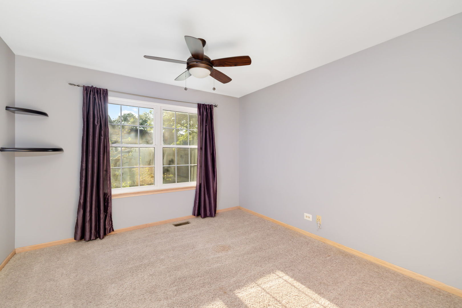 104 Thistle Court, Schaumburg, IL 60194
