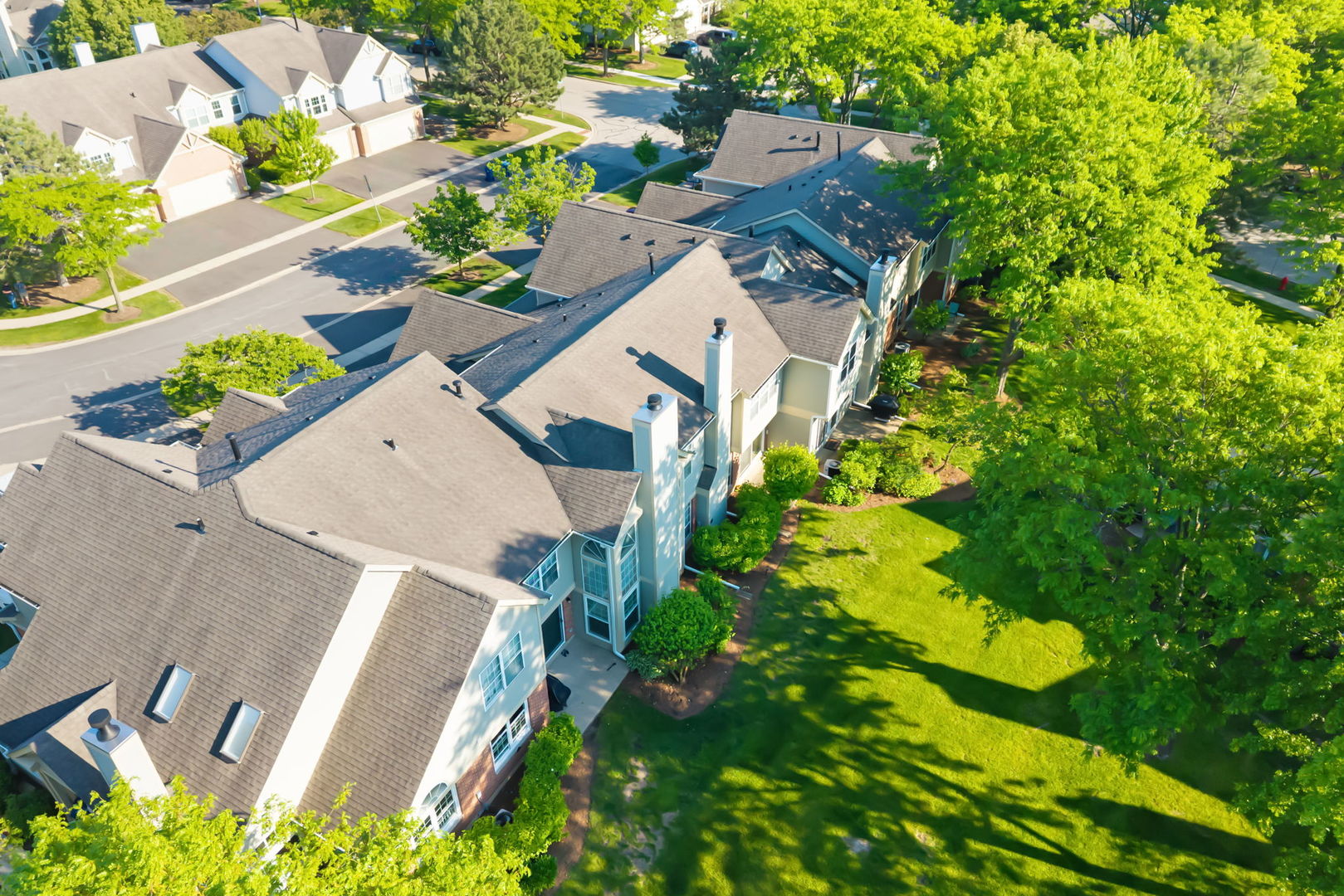 104 Thistle Court, Schaumburg, IL 60194