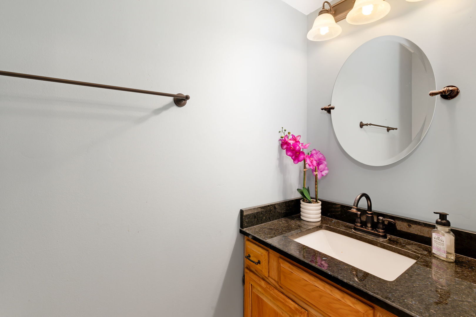 104 Thistle Court, Schaumburg, IL 60194
