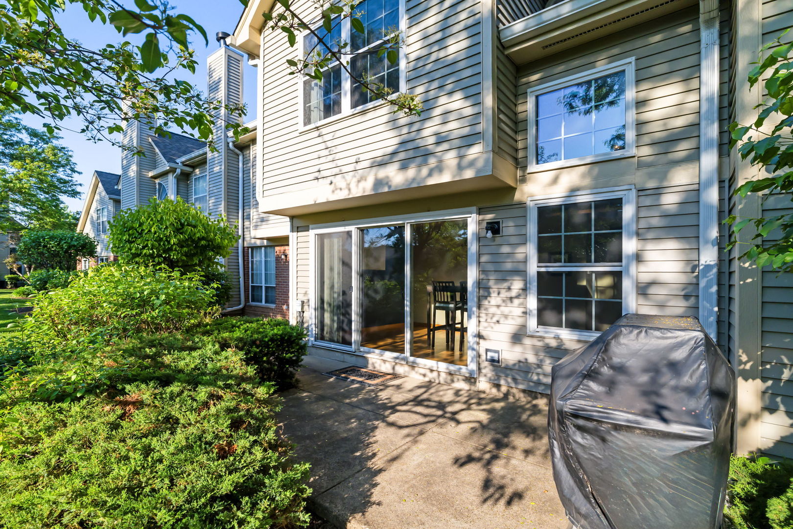 104 Thistle Court, Schaumburg, IL 60194