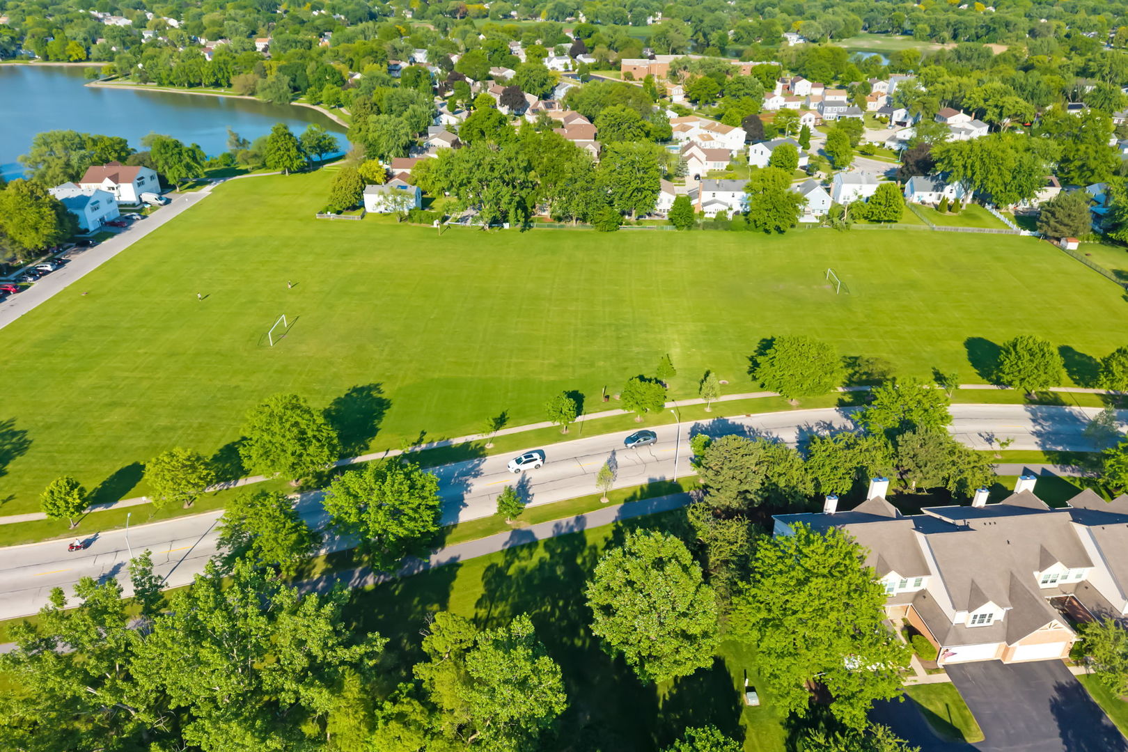 104 Thistle Court, Schaumburg, IL 60194