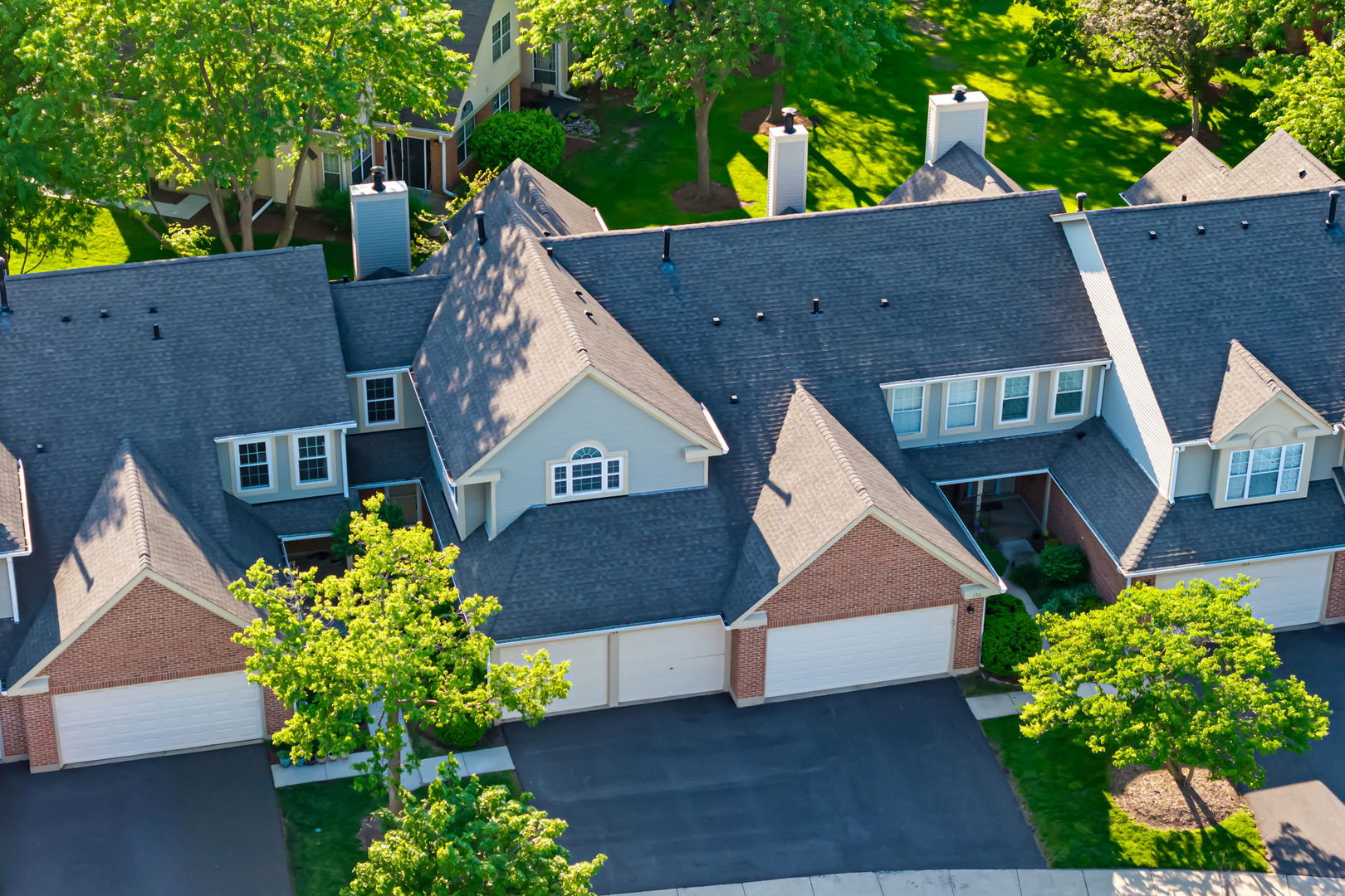 104 Thistle Court, Schaumburg, IL 60194