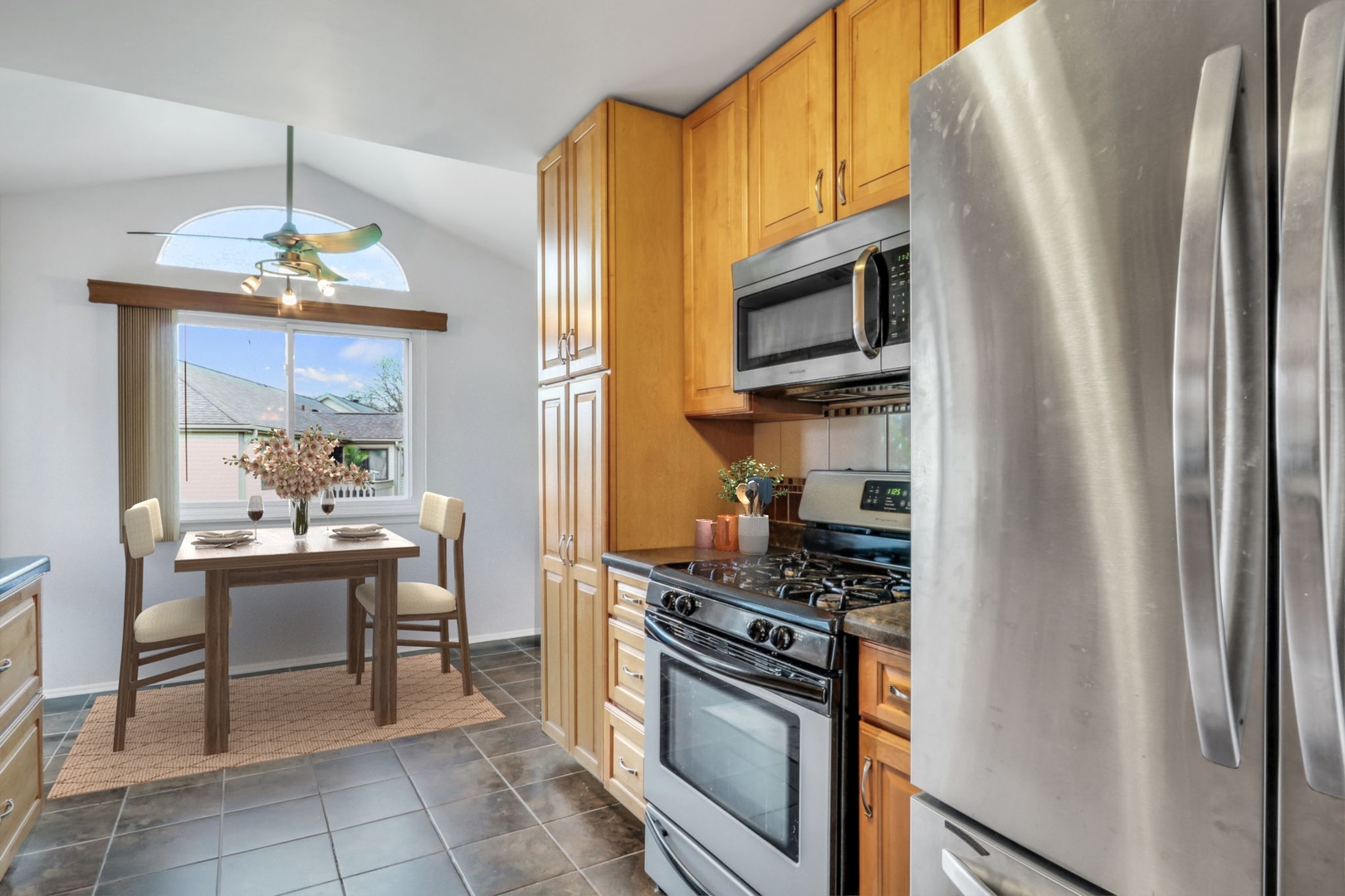 1395 Stratford Drive, Gurnee, IL 60031