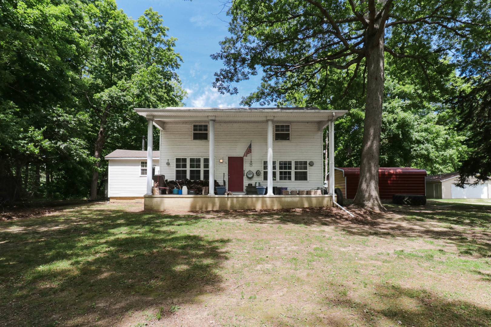 28560 E 850 North Road, Ellsworth, IL 61737