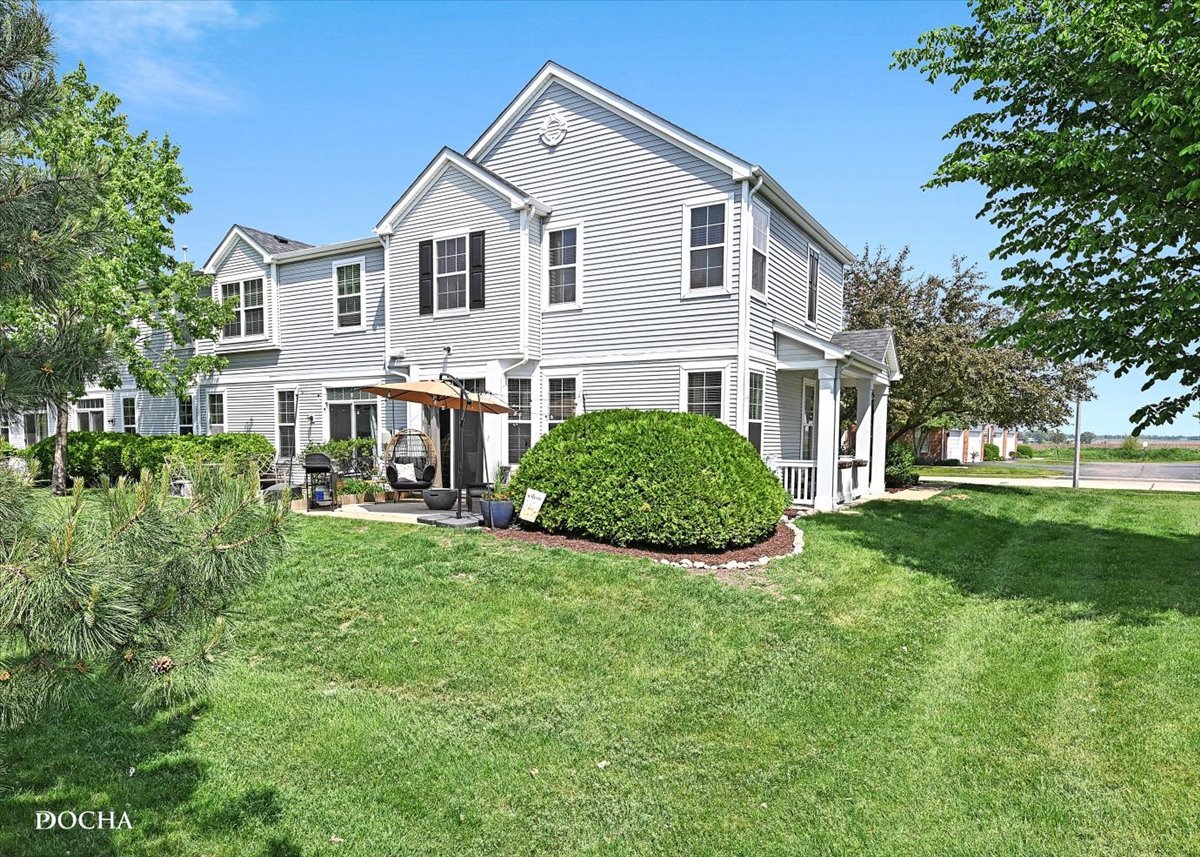 206 BARRETT Drive #A, Yorkville, IL 60560