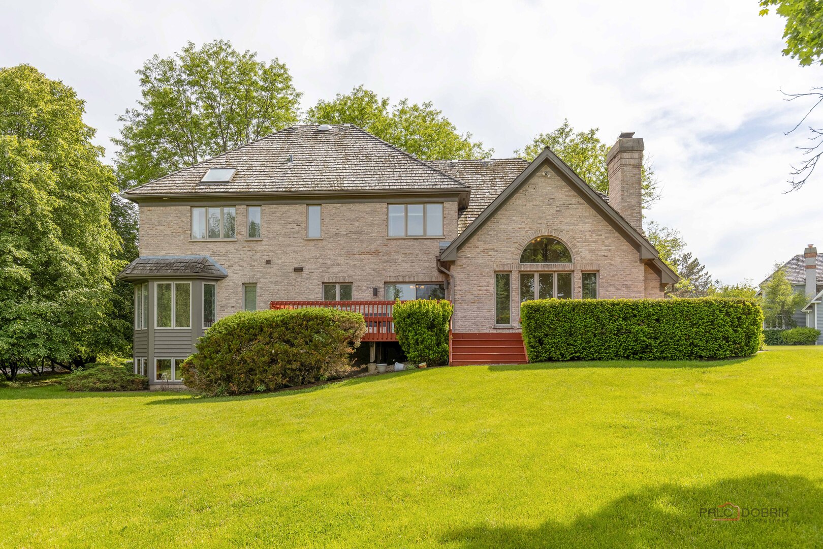 5420 Belmont Court, Libertyville, IL 60048