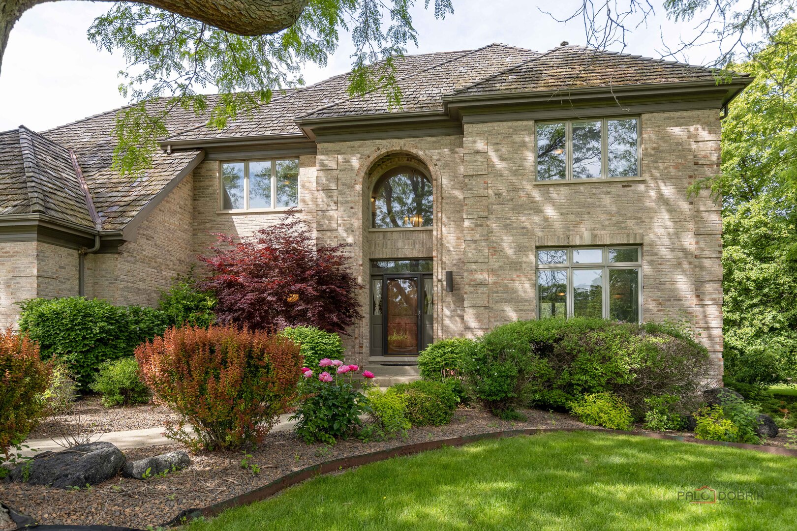 5420 Belmont Court, Libertyville, IL 60048