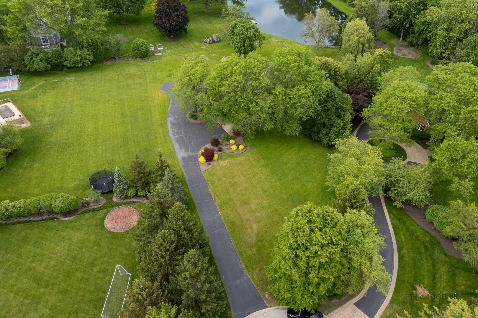 5420 Belmont Court, Libertyville, IL 60048