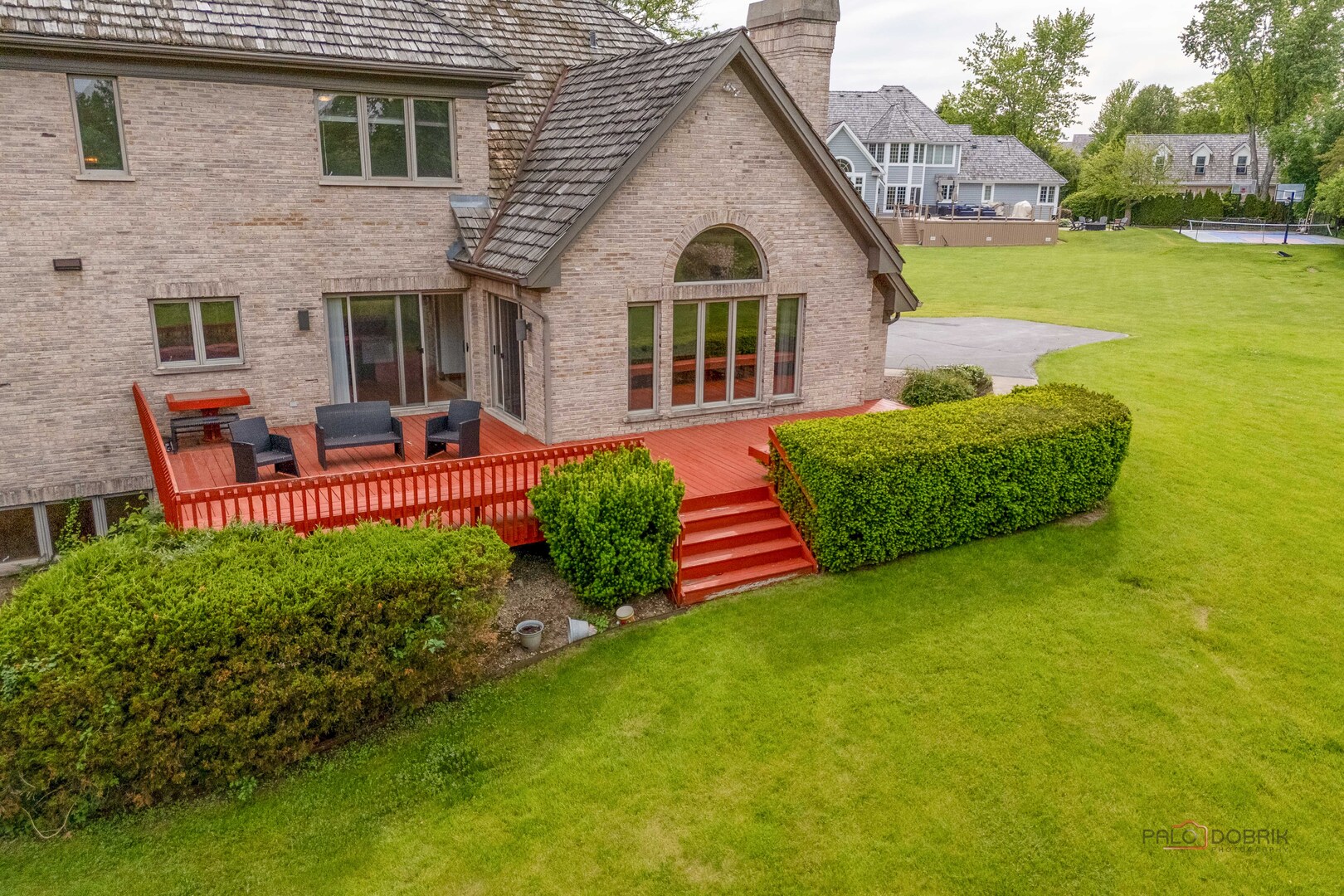 5420 Belmont Court, Libertyville, IL 60048