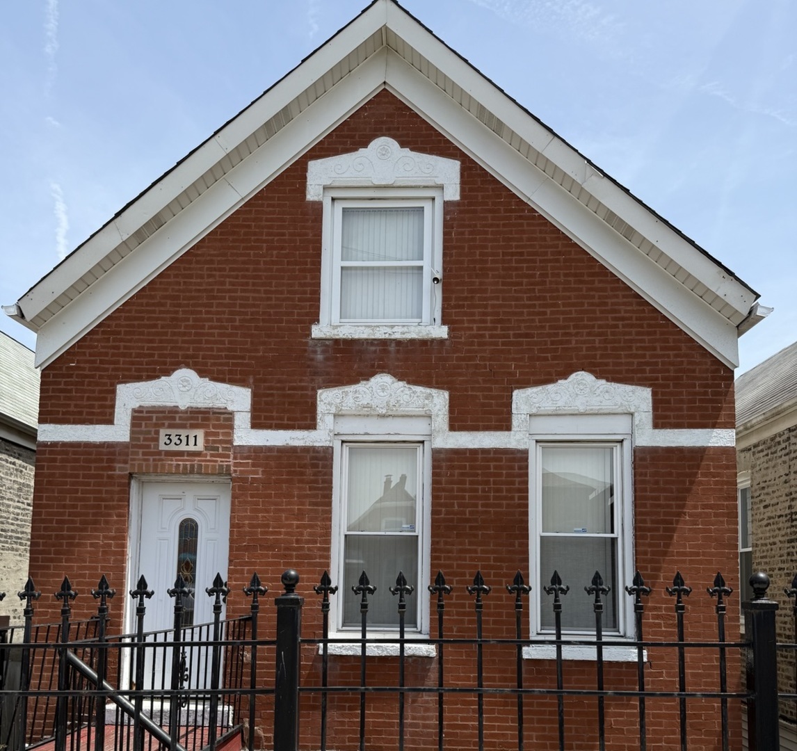 3311 S Damen Avenue, Chicago, IL 60608