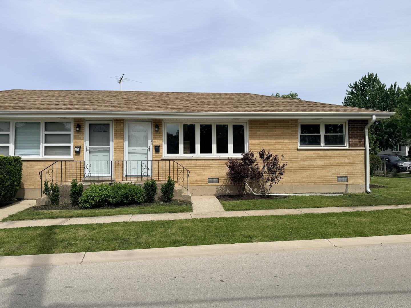 624 Prairie Avenue, Downers Grove, IL 60515