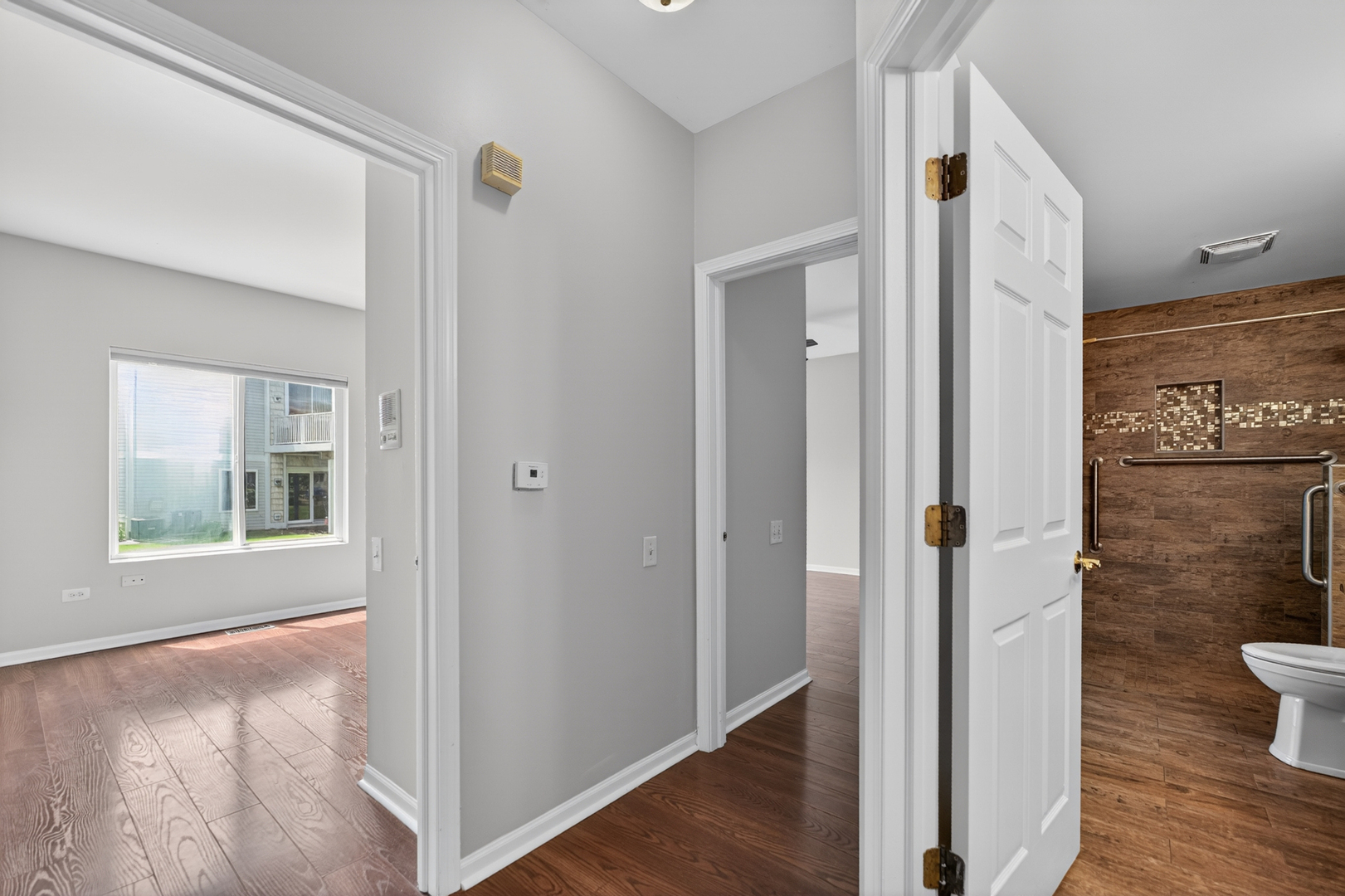 1051 Delta Drive, Elgin, IL 60123