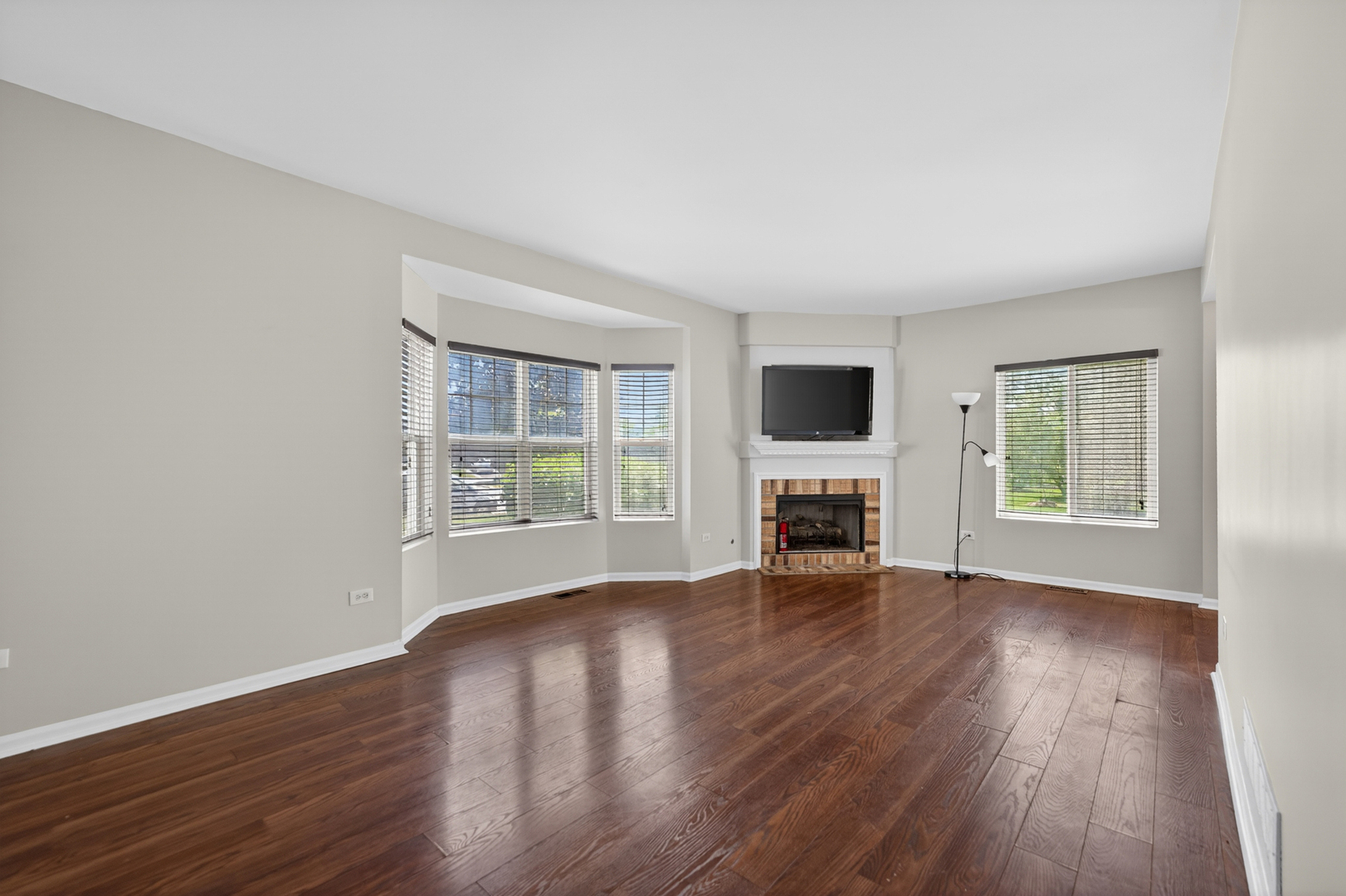 1051 Delta Drive, Elgin, IL 60123