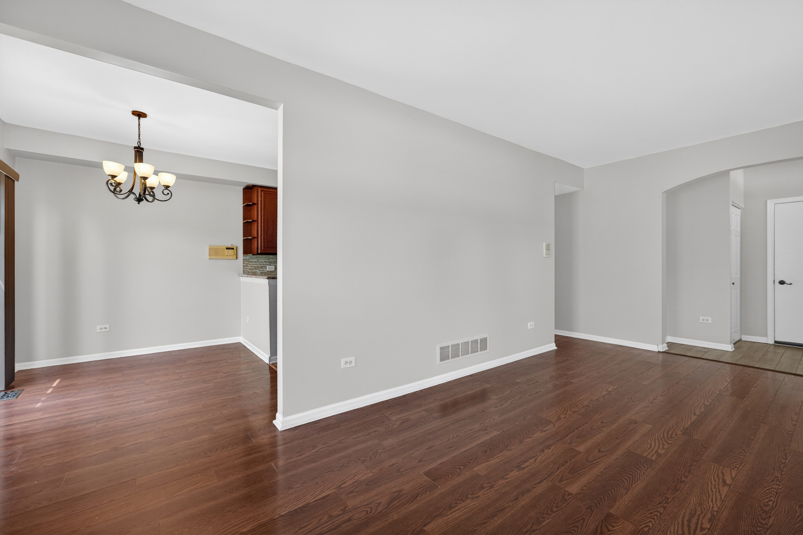 1051 Delta Drive, Elgin, IL 60123
