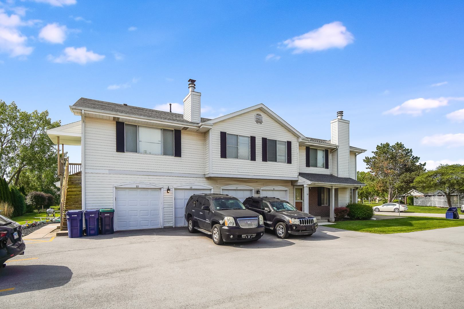 103 Red Barn Road #103, Matteson, IL 60443
