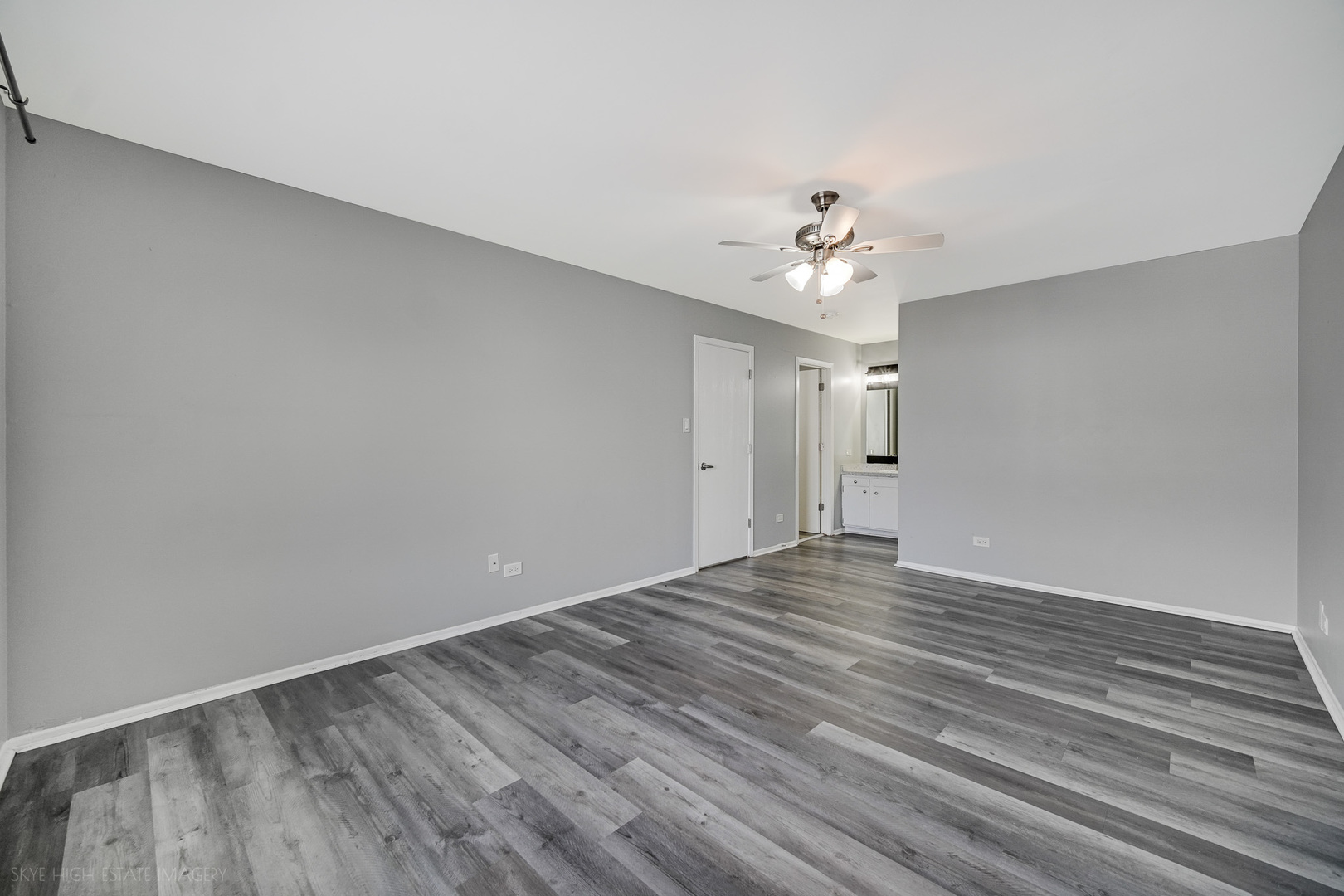 103 Red Barn Road #103, Matteson, IL 60443
