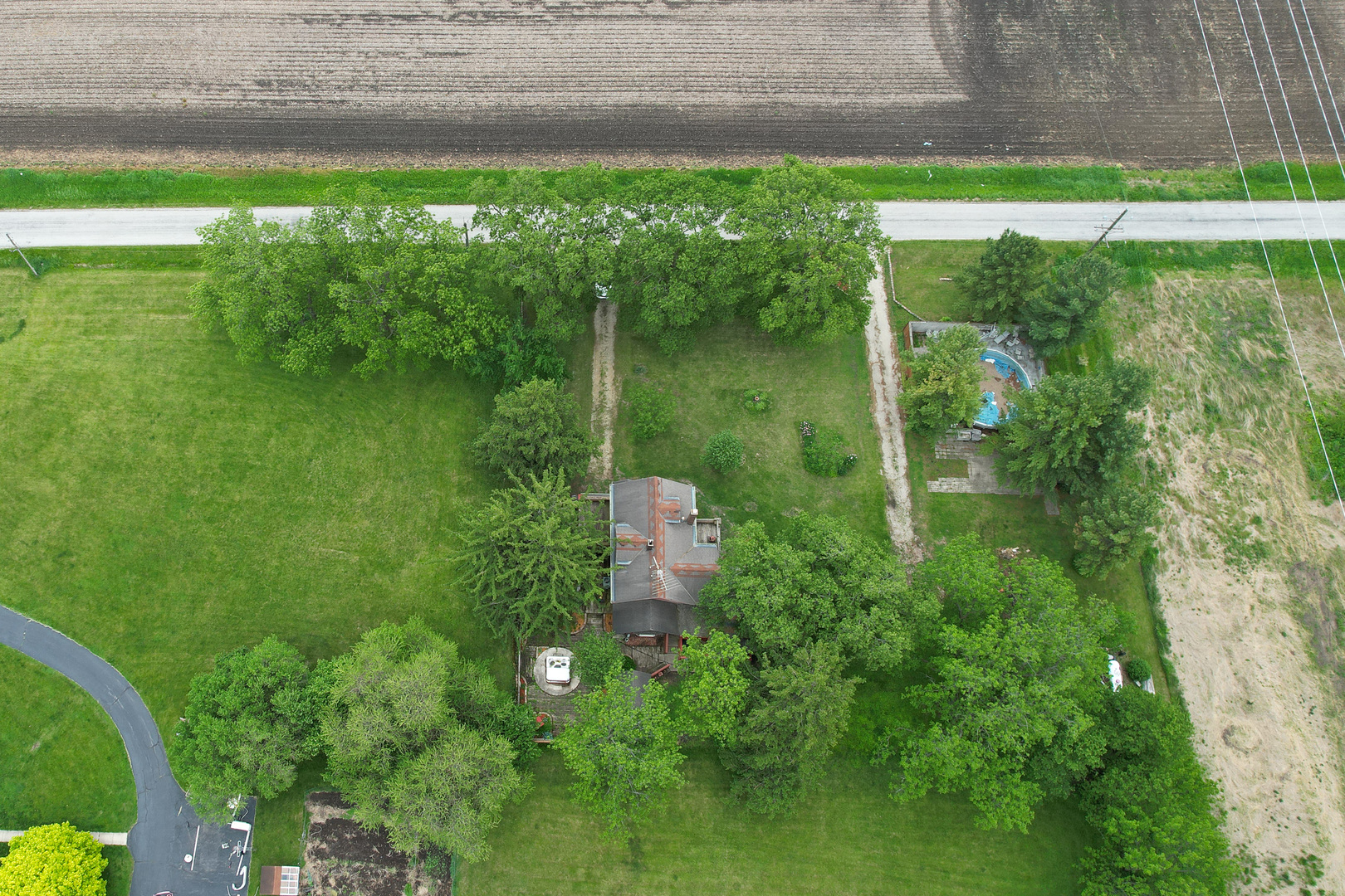 1035 N Gorham Road, Morris, IL 60450
