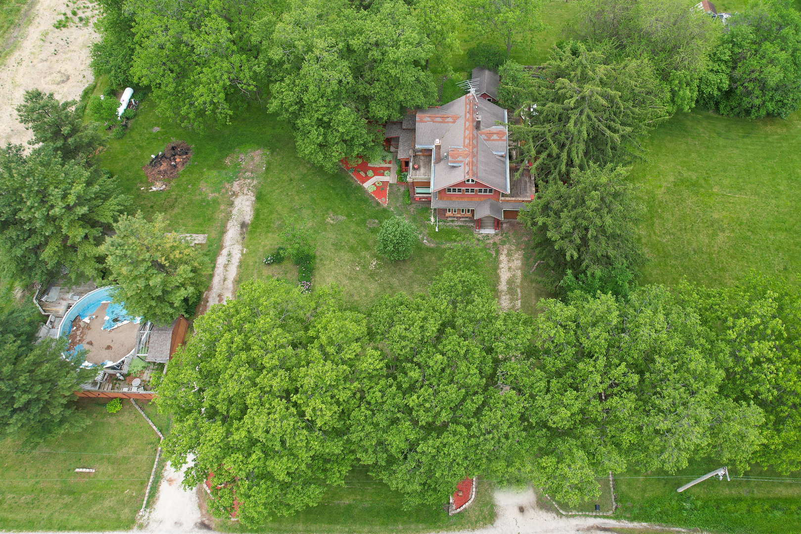 1035 N Gorham Road, Morris, IL 60450