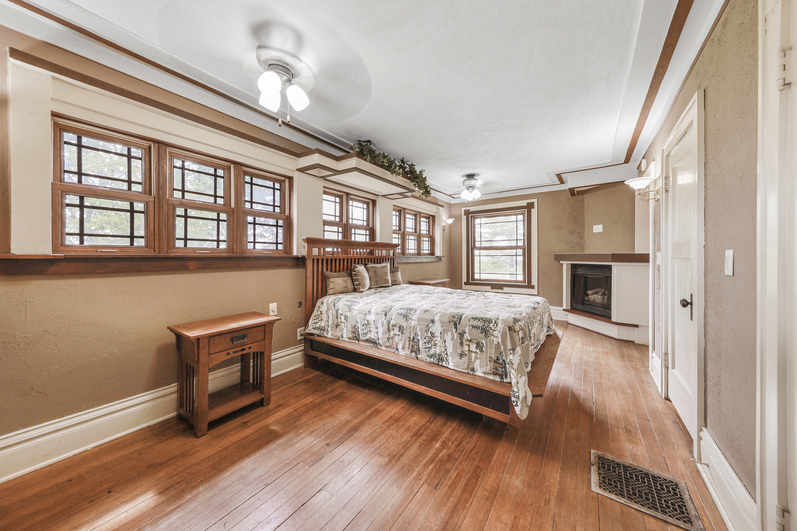 1035 N Gorham Road, Morris, IL 60450