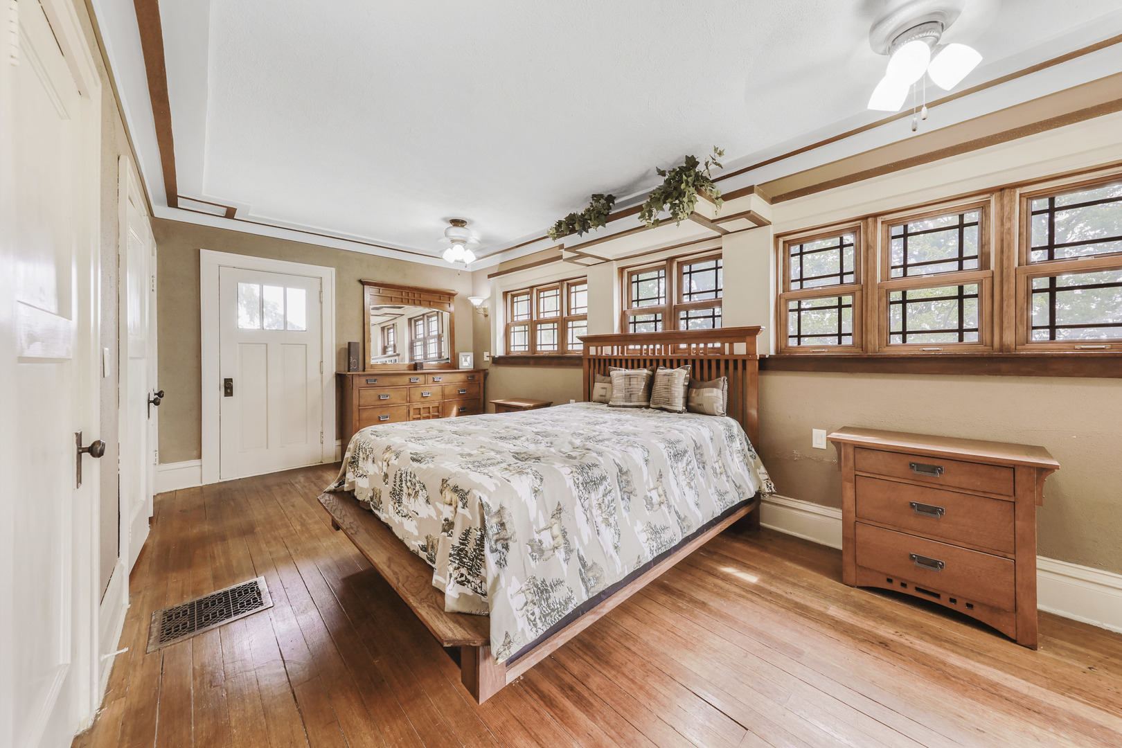 1035 N Gorham Road, Morris, IL 60450