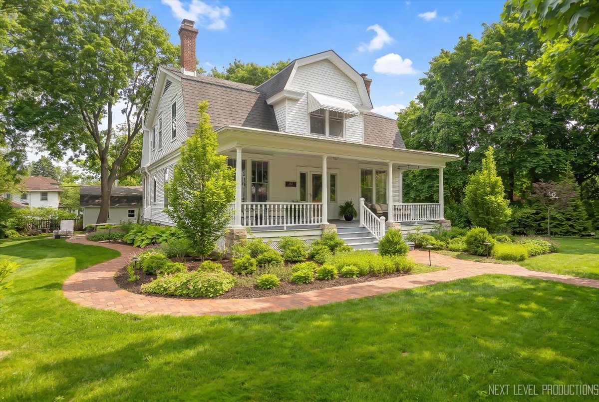 132 S Wright Street, Naperville, IL 60540