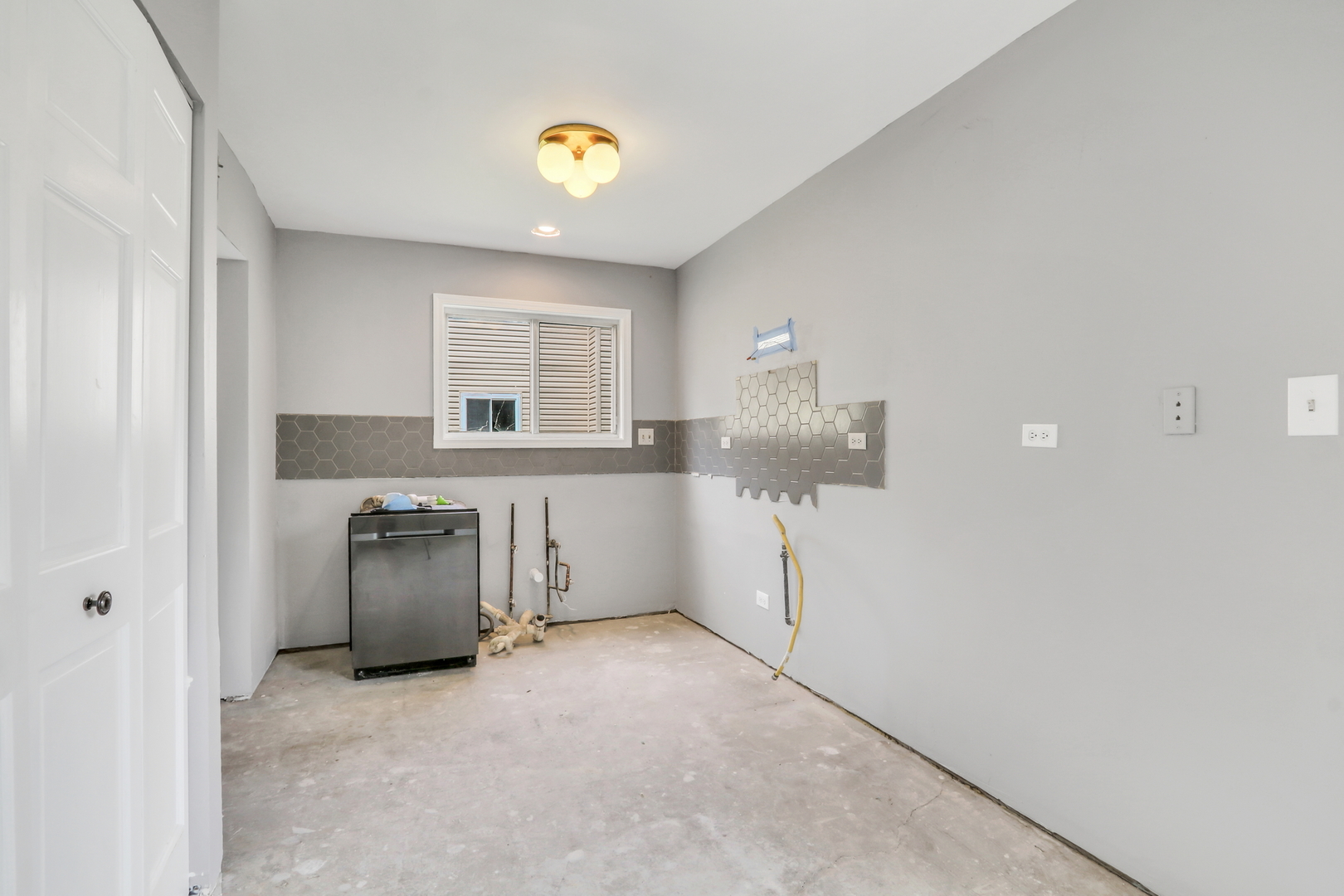 1953 Lawson Boulevard, Gurnee, IL 60031
