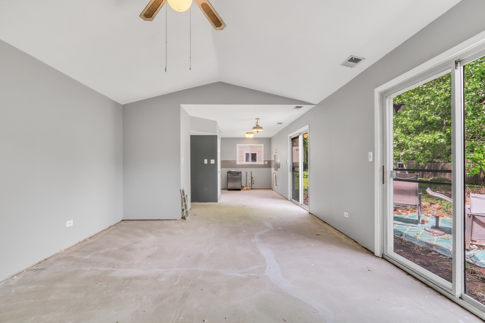 1953 Lawson Boulevard, Gurnee, IL 60031