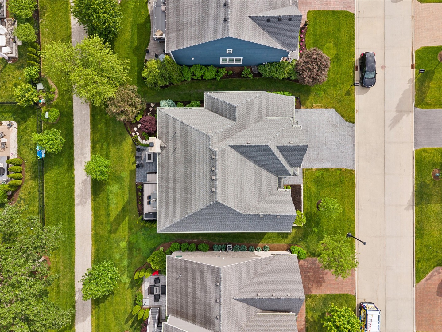 1102 White Pine Lane, Western Springs, IL 60558