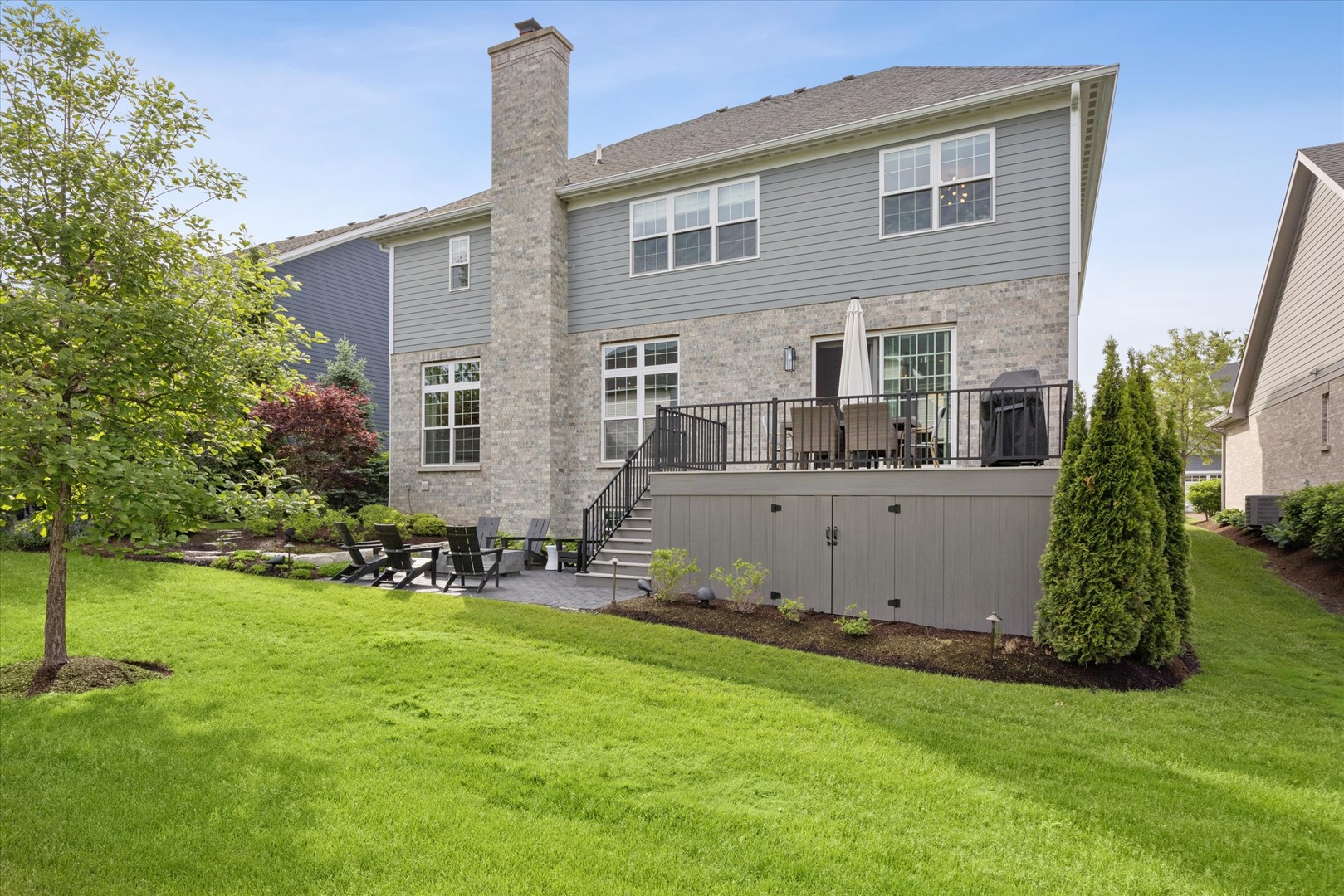 1102 White Pine Lane, Western Springs, IL 60558