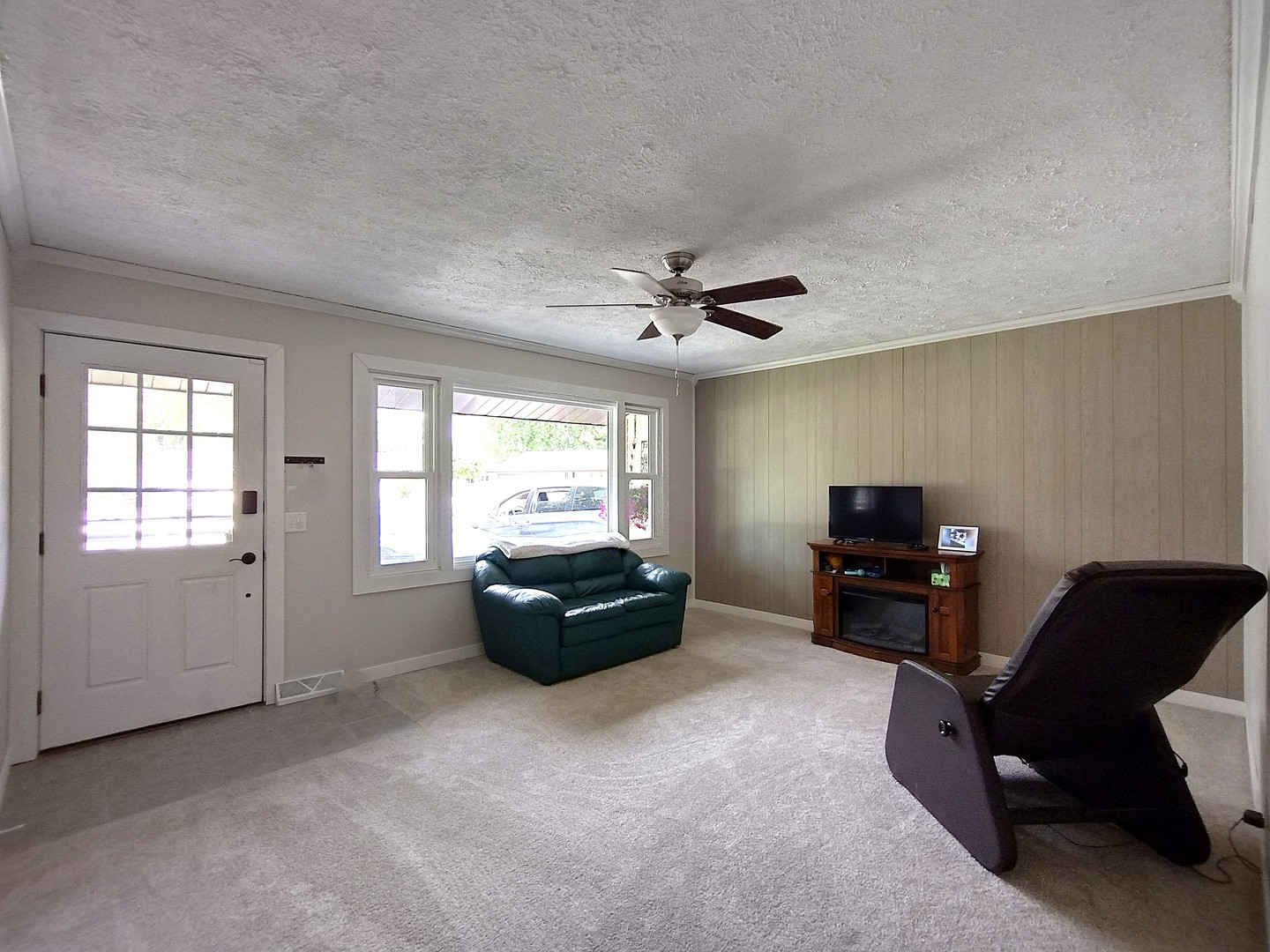 2321 Devon Court, Loves Park, IL 61111