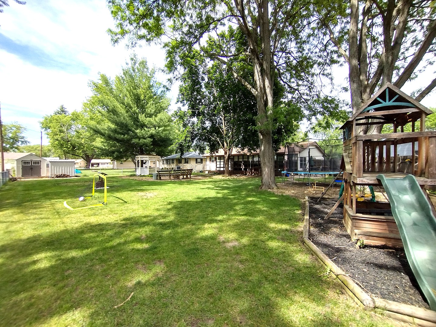 2321 Devon Court, Loves Park, IL 61111