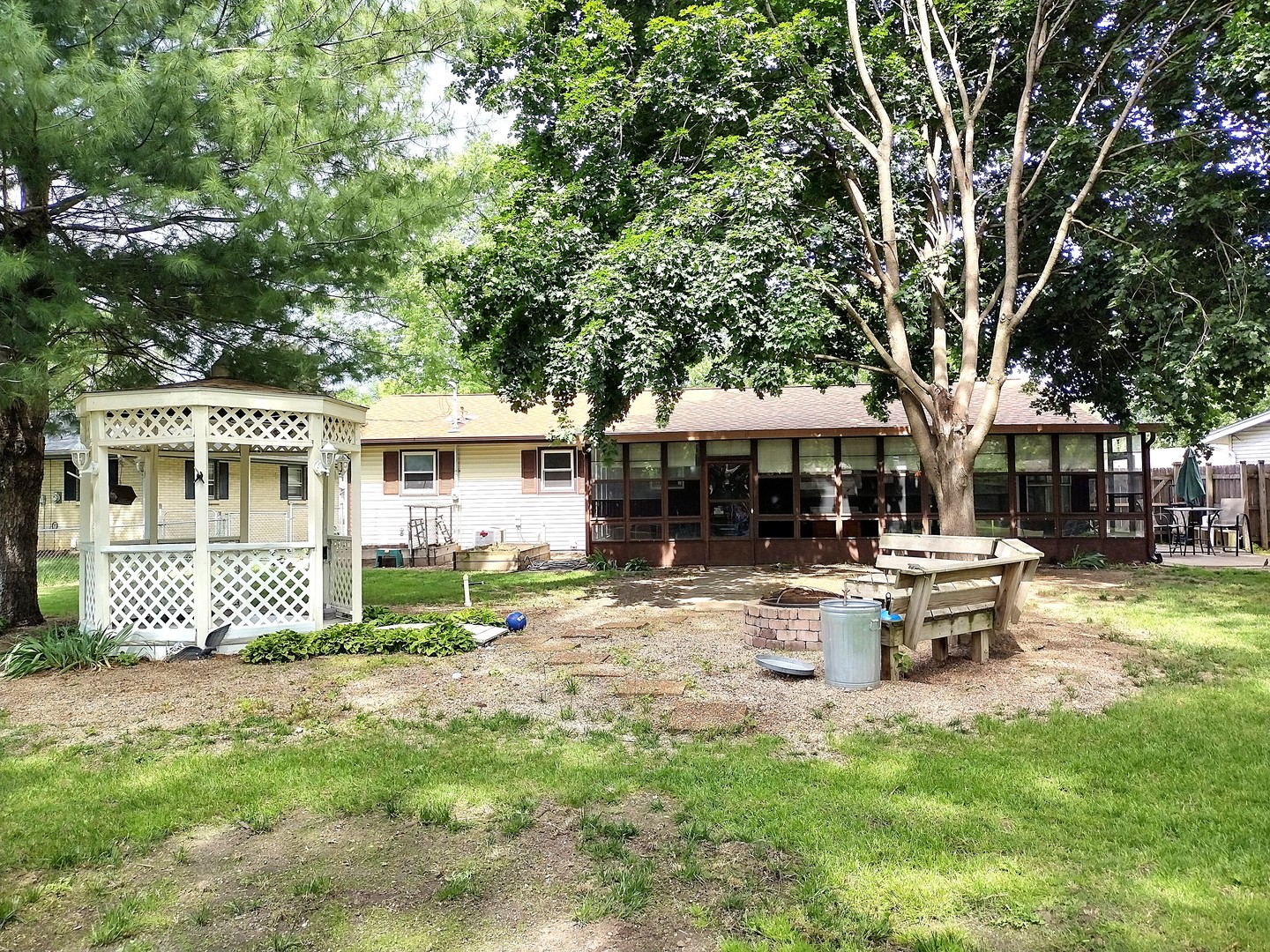 2321 Devon Court, Loves Park, IL 61111