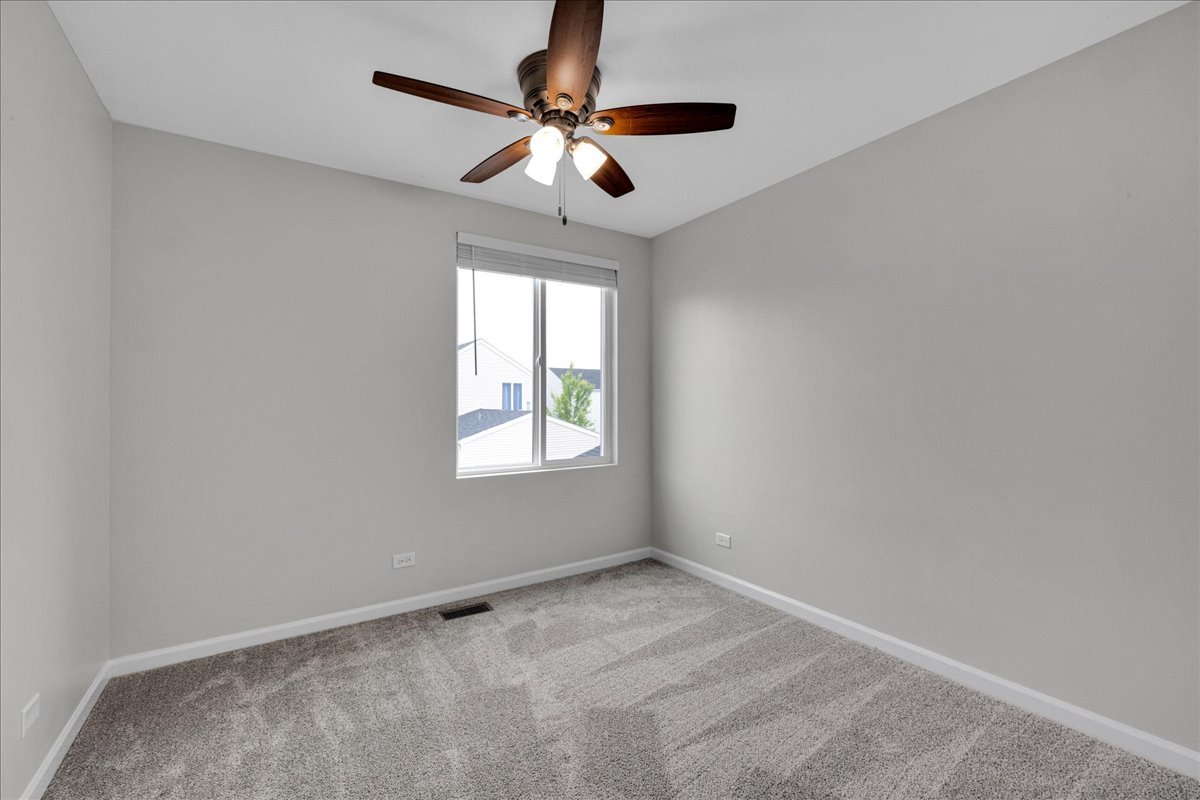 943 Four Seasons Boulevard #943, Aurora, IL 60504