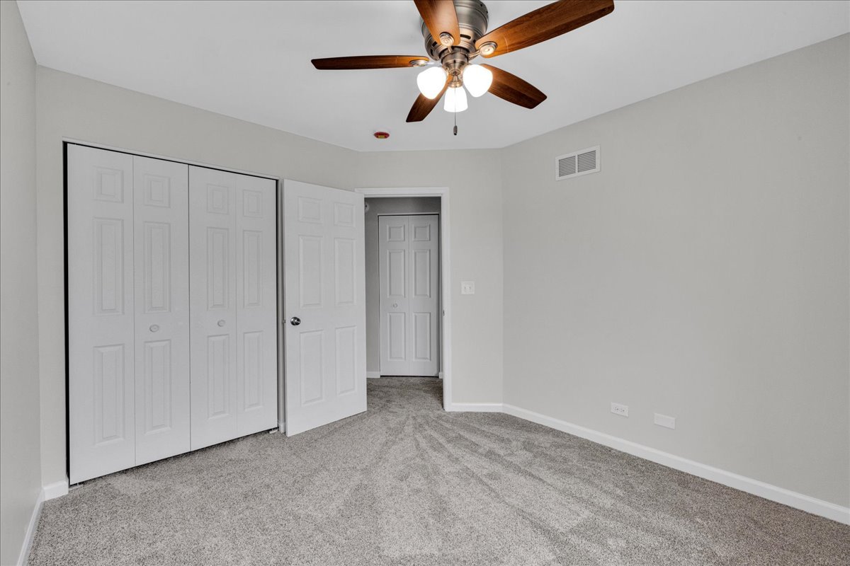 943 Four Seasons Boulevard #943, Aurora, IL 60504