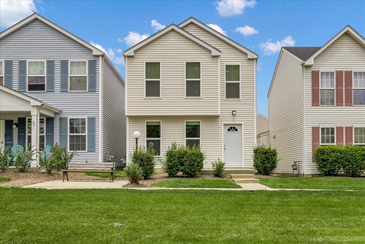 943 Four Seasons Boulevard #943, Aurora, IL 60504