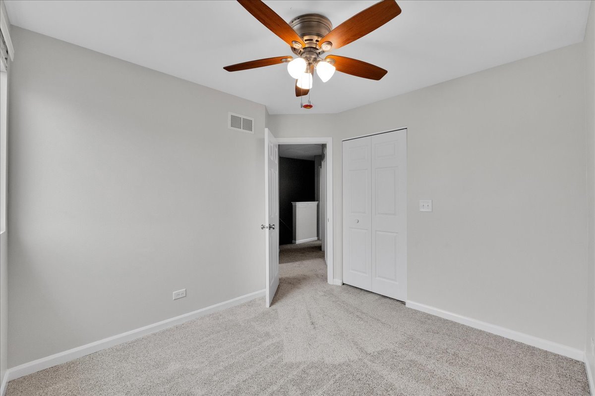 943 Four Seasons Boulevard #943, Aurora, IL 60504