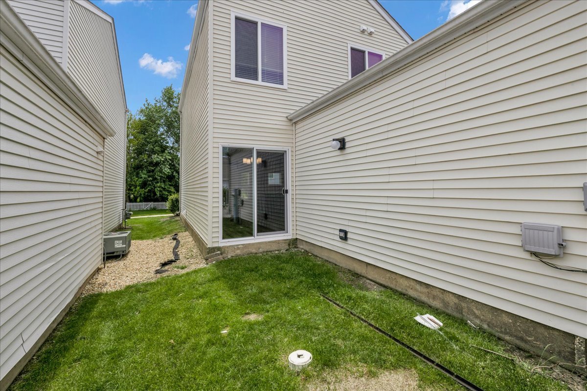 943 Four Seasons Boulevard #943, Aurora, IL 60504