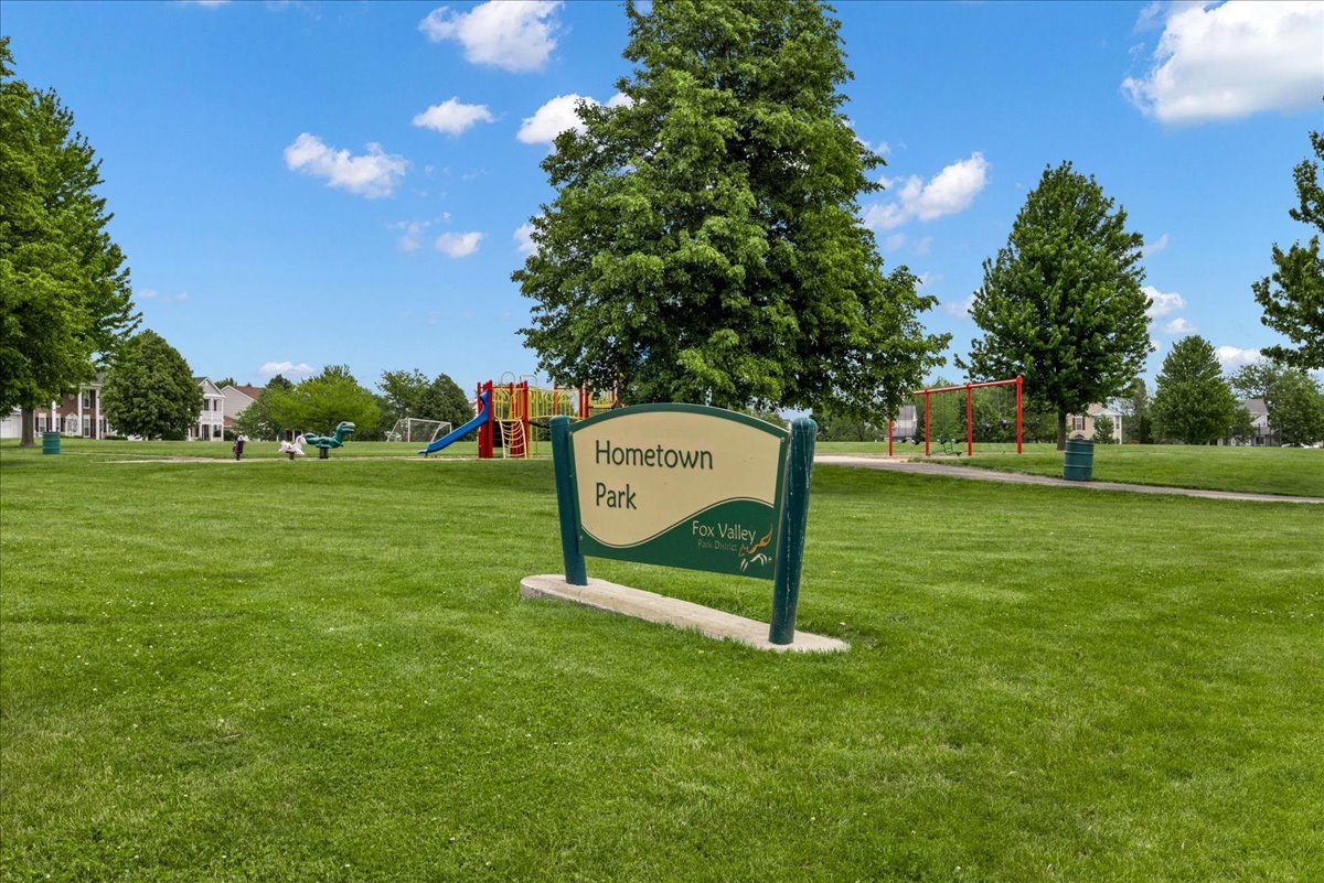 943 Four Seasons Boulevard #943, Aurora, IL 60504