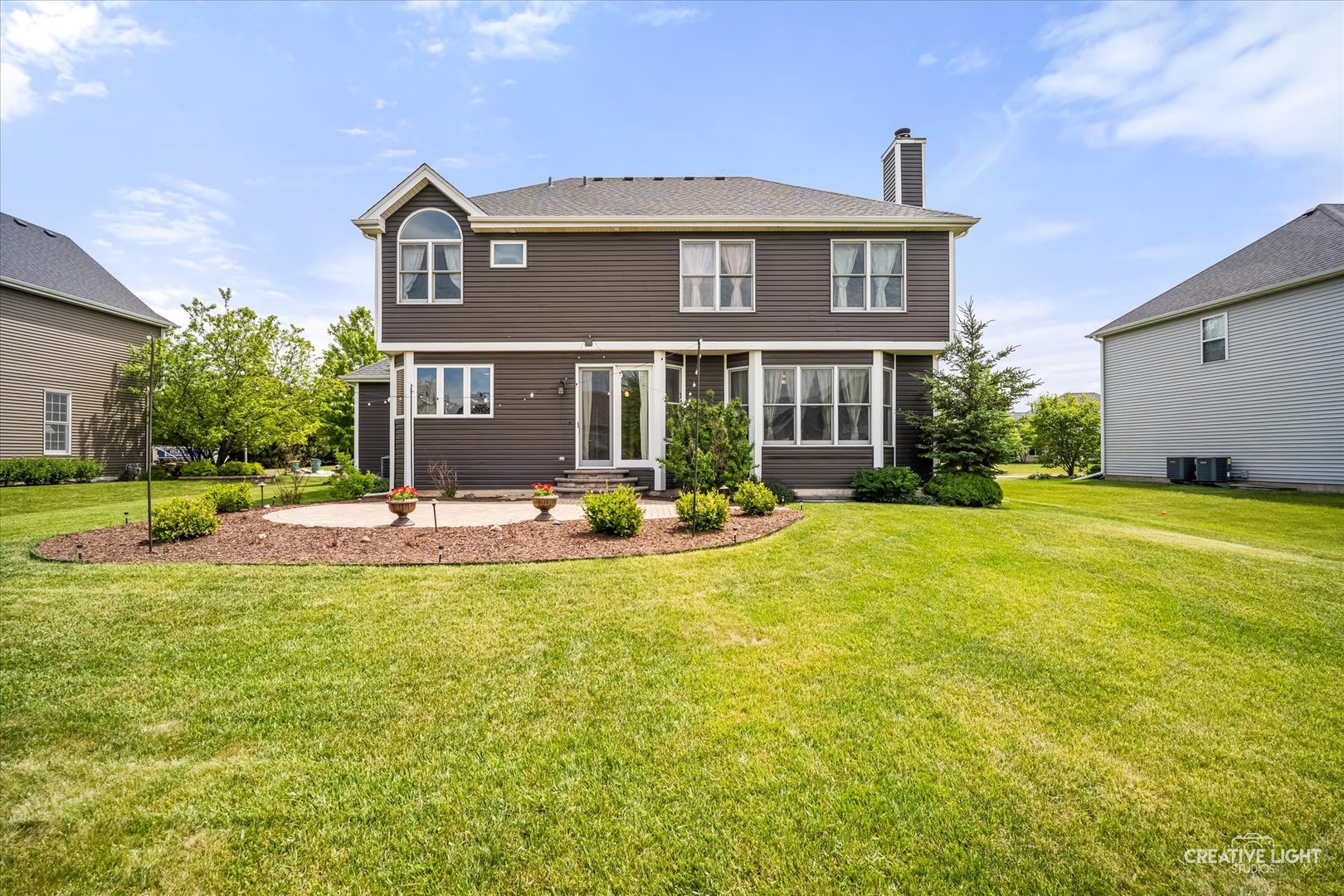2423 Dustin Drive, Sycamore, IL 60178