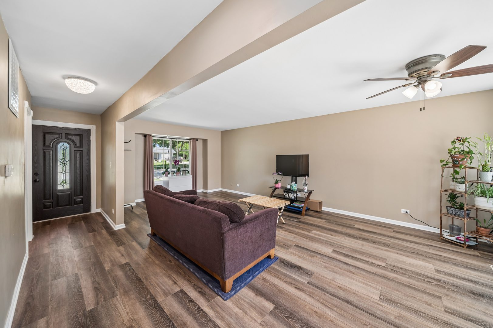 319 W Central Avenue, Lombard, IL 60148