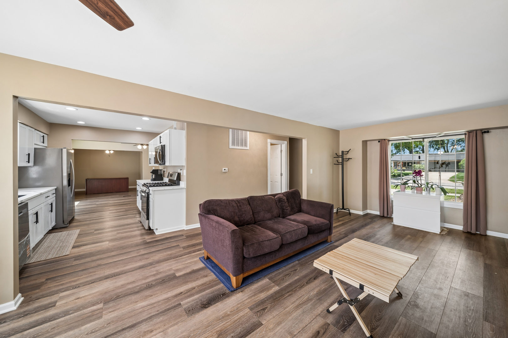 319 W Central Avenue, Lombard, IL 60148