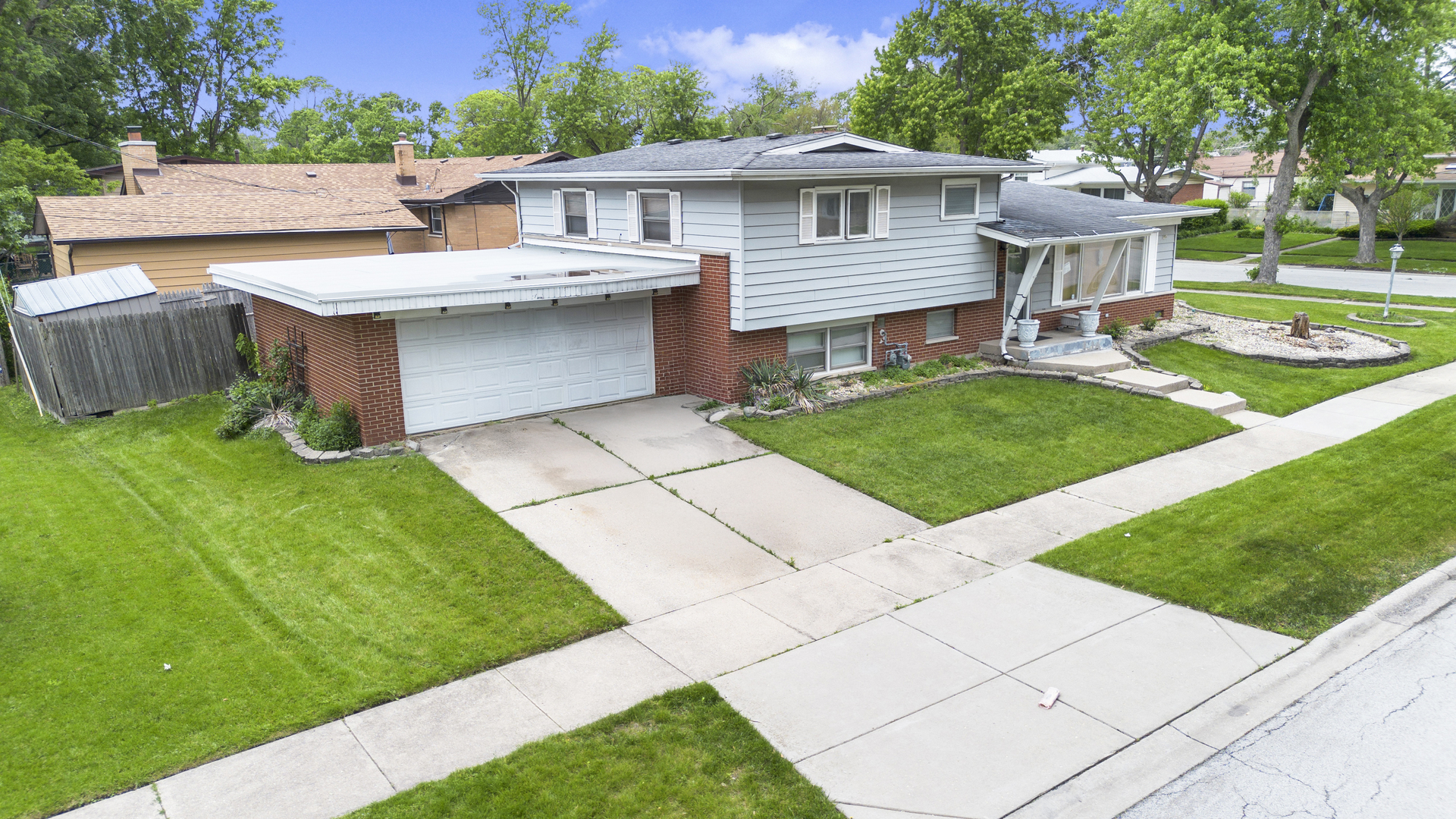 150 Terrace Drive, Chicago Heights, IL 60411