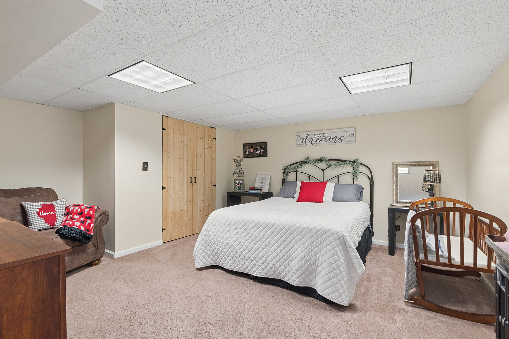 437 N Kevin Drive, Addison, IL 60101