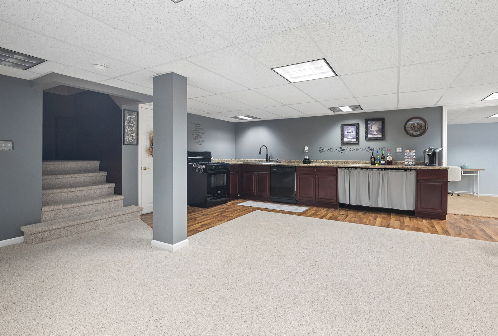 437 N Kevin Drive, Addison, IL 60101
