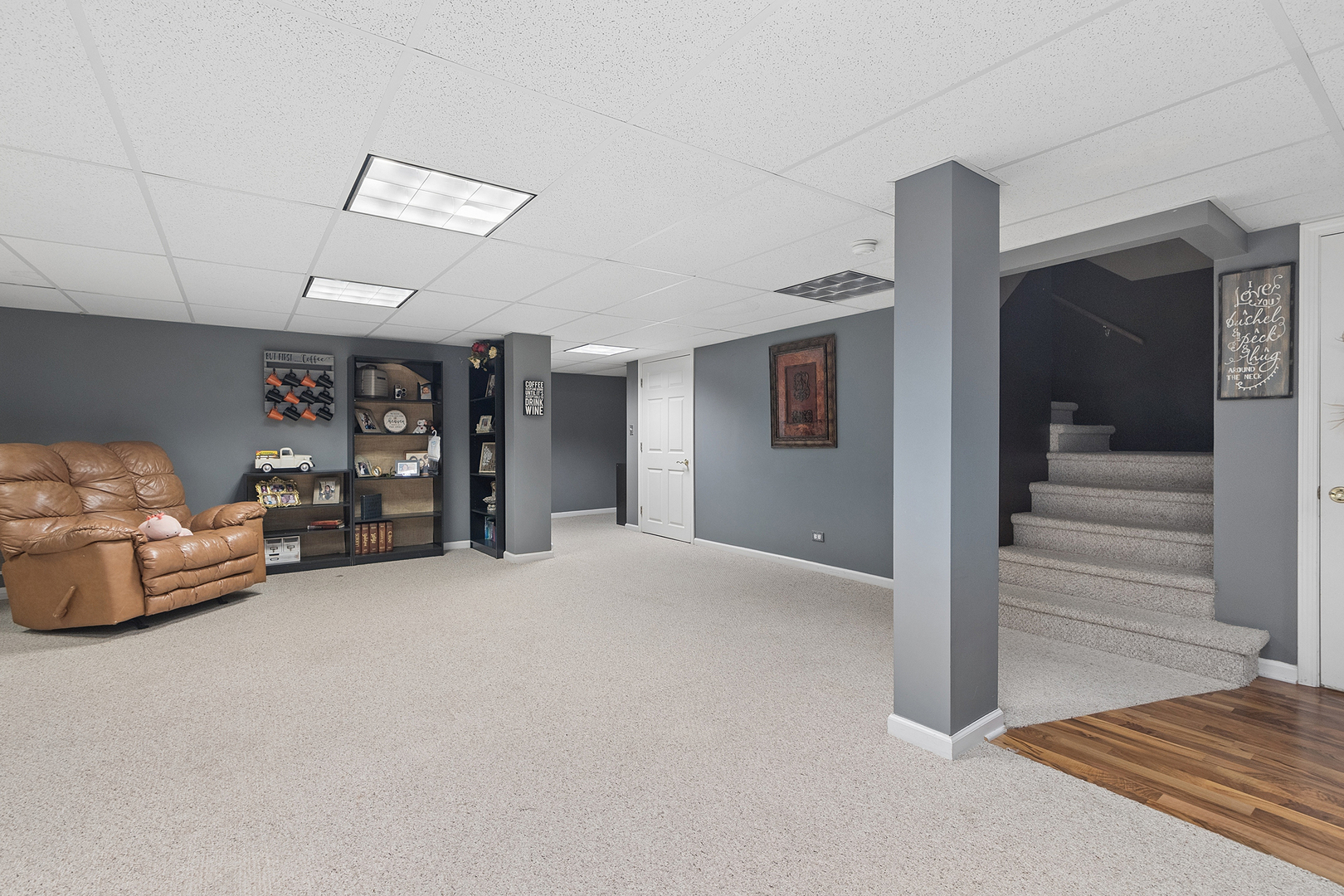 437 N Kevin Drive, Addison, IL 60101