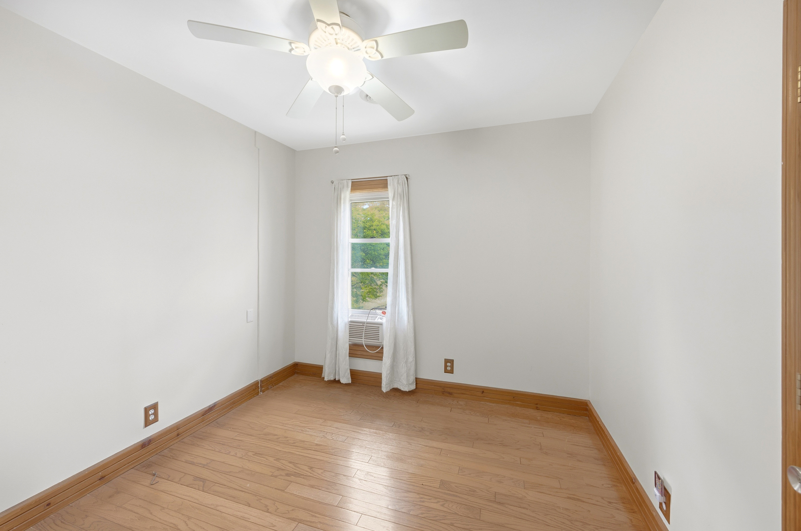 211 N Maple Street, Grant Park, IL 60940